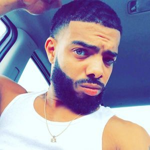 Meet your Posher, Ceejay